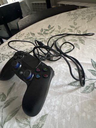 Mando PS4 con cable