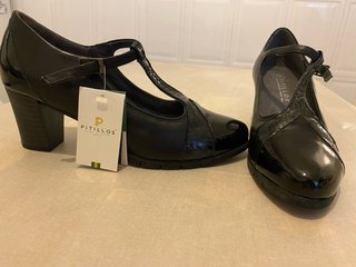 Zapatos Pitillos Negros Talla 40 Sin Estrenar