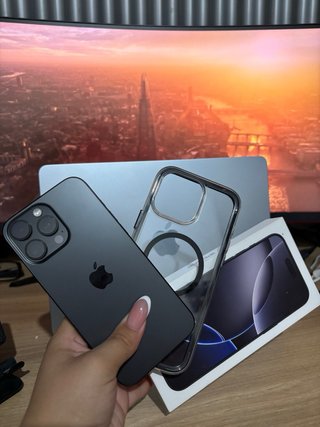 iPhone 16 Pro Max Negro
