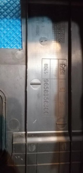 Tapa Batería Citroen C4 2005