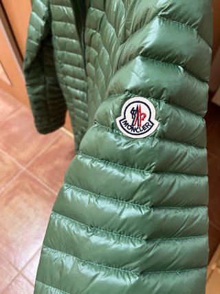 Chaqueta Moncler verde talla M