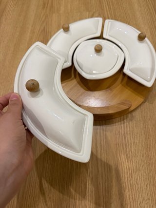 Plato de cerámica y bambú