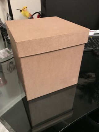 Caja sorpresa de cartón