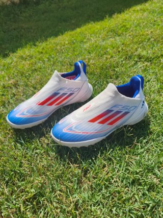 Botas de fútbol Adidas F50 para niños talla 28'5