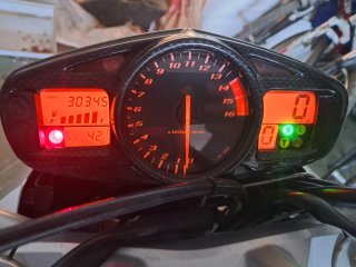 Suzuki GSR600
