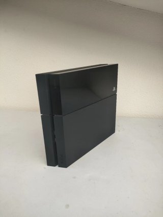 PS4 (PlayStation 4) + 2 Mandos + 4 Juegos