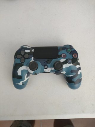 PS4 (PlayStation 4) + 2 Mandos + 4 Juegos