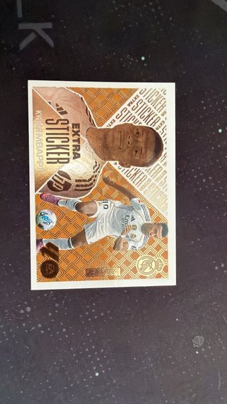Cromo Extra Sticker Kylian Mbappé