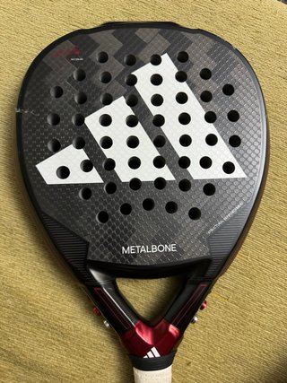 Pala Adidas Metalbone Ale Galán