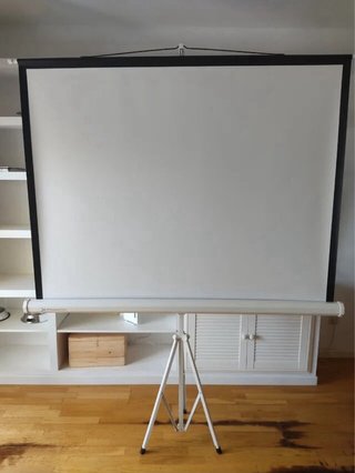 Proyector Prixton Lumière LED HD + Pantalla 170cm