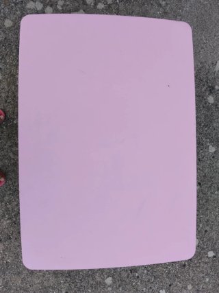 Mesa y silla rosa Mammut Ikea