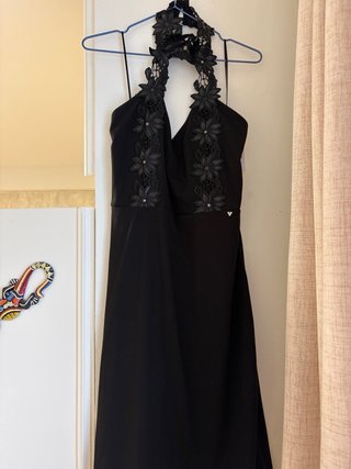 Vestido Guess Negro con Flores
