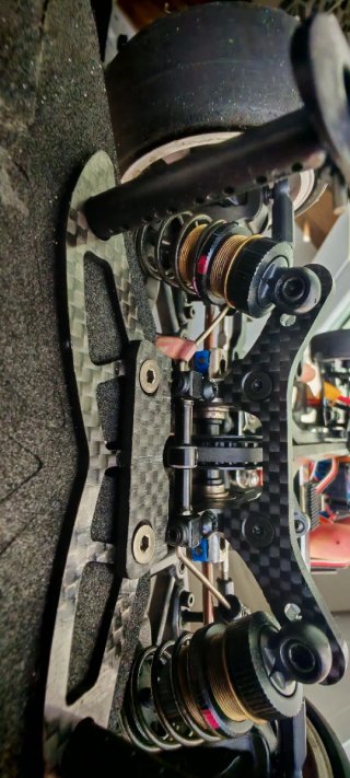 Yokomo BD 8 RC Car + Cargador