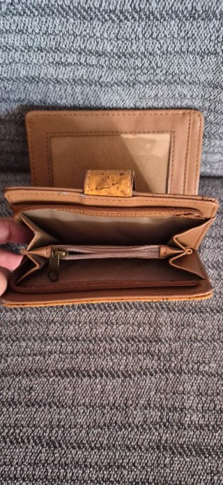 Monedero con estampado floral