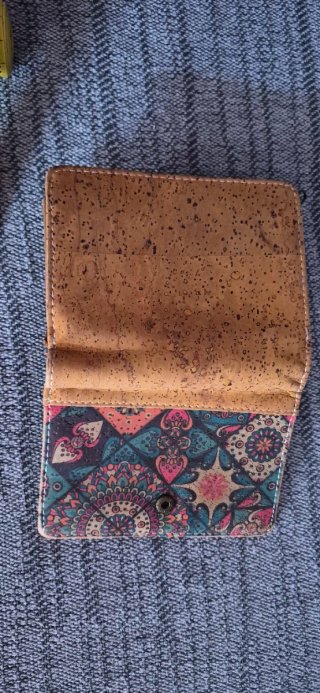 Monedero con estampado floral