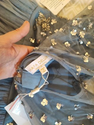 Vestido de fiesta azul y plateado