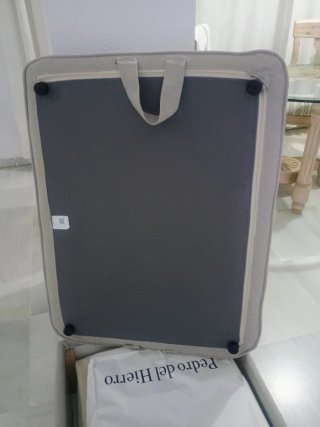 Reposapiés Ikea modelo Ektorp