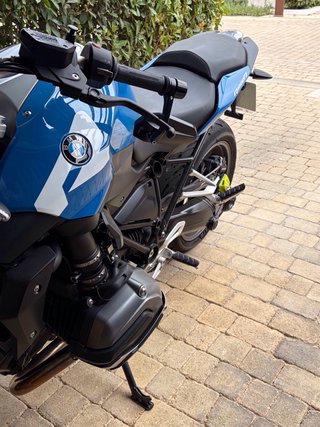 BMW R1200R muy bonita