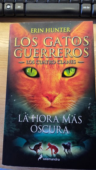 Libro los gatos guerreros : la hora mas oscura