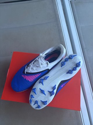 Botas de fútbol Nike Phantom