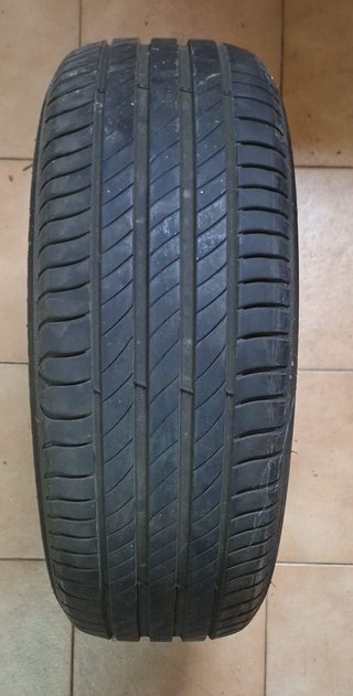 Neumáticos varios: Michelin, Bridgestone, Goodyear