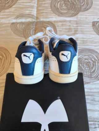 Zapatillas Puma Blancas y Azules