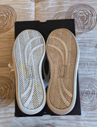 Zapatillas Puma Blancas y Azules