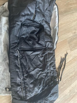 Saco para silla de paseo gris con estrella