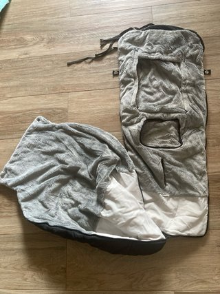 Saco para silla de paseo gris con estrella
