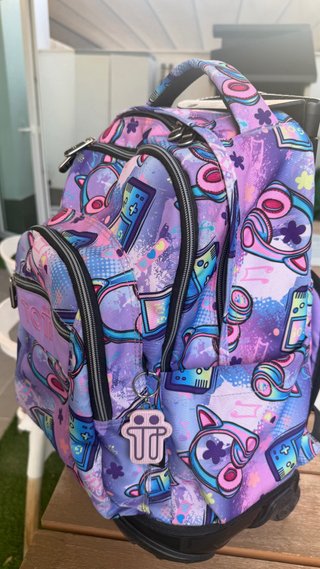 Mochila Totto con carro y estampado gamer