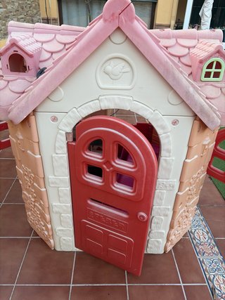 Casita de Juguete Grande, muy bonita y buen estado