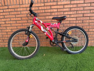 Bicicleta infantil Btwin 6-8 años.