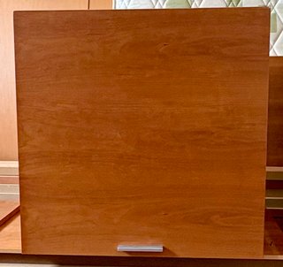 Mueble alto salón de madera de cerezo. Impecable