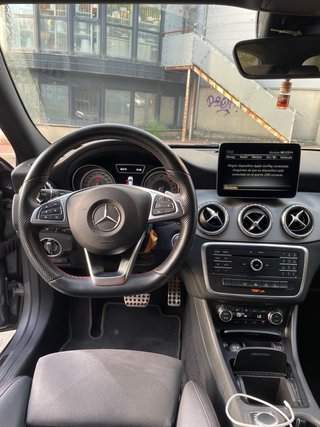 Mercedes-Benz GLA200d AMG