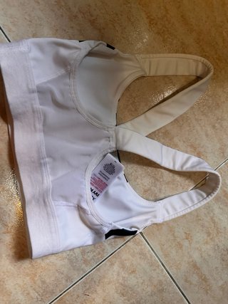 Top deportivo Ivy Park blanco