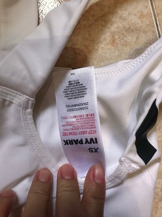 Top deportivo Ivy Park blanco