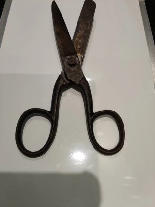 Tijeras antiguas forja marca Barcelona