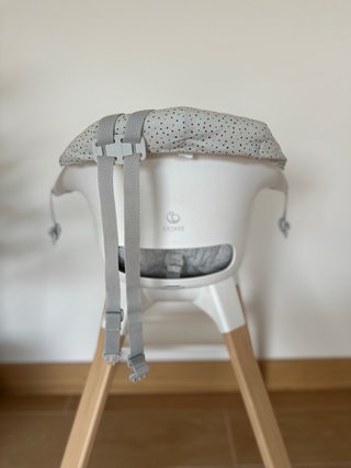 Trona Stokke + Cojín