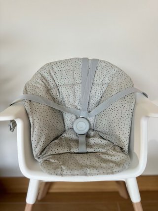 Trona Stokke + Cojín