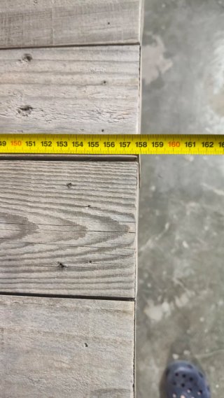 Mesa de madera rústica