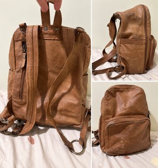 Mochila de cuero con enganches