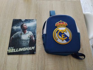 Lote Placa Chapa mas mochila Real Madrid