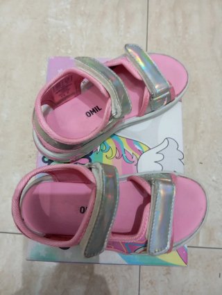 Sandalias niña unicornio