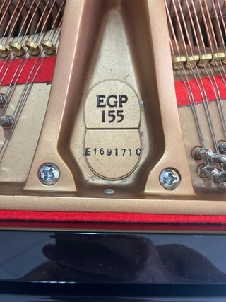 Piano de Cola Essex EGP-155
