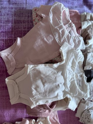 Pack 25 pijamas y bodies bebé
