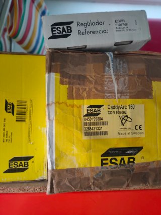 Soldadora Esab Caddy Arc 150
