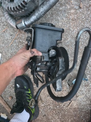 Bomba dirección BMW E46 320td
