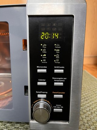 Microondas grill ARTROM 800w/22L