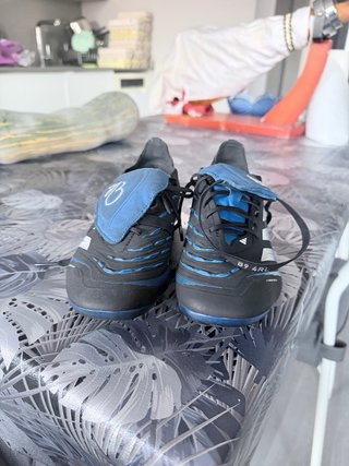 Botas de fútbol niño talla 36