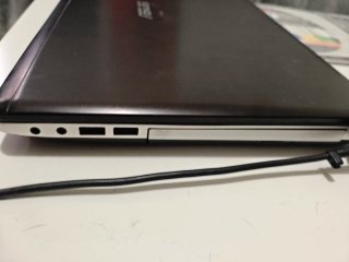 Portátil ASUS i7 8GB RAM 1TB